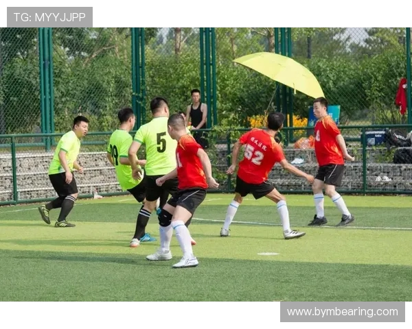 绿茵逐梦激情绽放世界足球荣耀与青春的碰撞