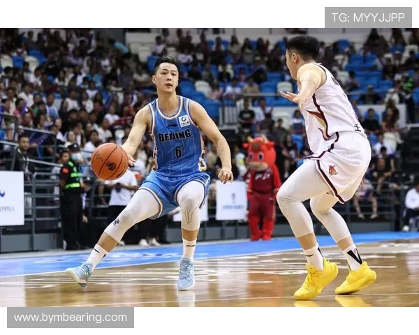 以篮球为核心探索团队协作与个人奋斗精神在现代体育中的深刻影响