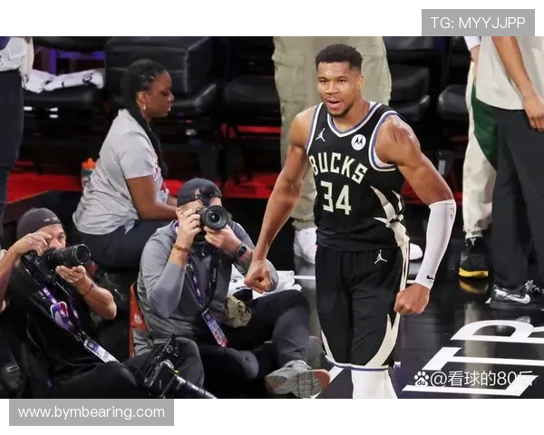 扬尼斯阿德托昆博率领球队再度崛起展现统治力与不屈冠军精神