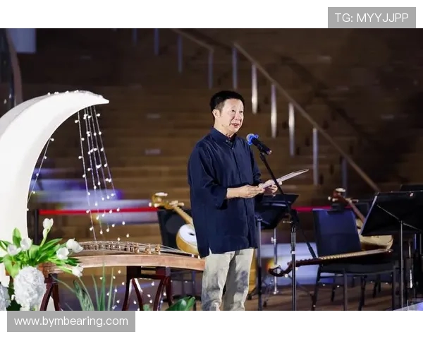 何思雨:在纷繁世界中寻找自我与梦想的旅程