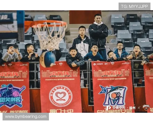 刘炜领衔上海队迎战新疆队全力争胜展现篮球激情与团队精神